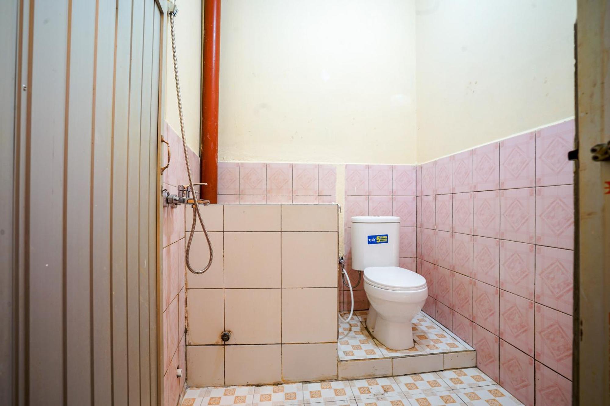 OYO 2177 Trikora Indah Residence Palimbão Exterior foto
